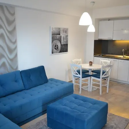 Modern And Cozy In The City Center Apartment